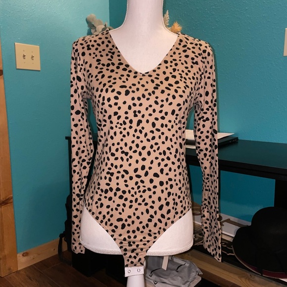 🆕✨ Wild for Awhile Bodysuit - Picture 1 of 3